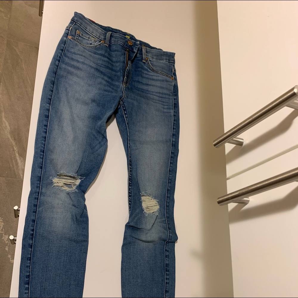 Ripped jeans size 26